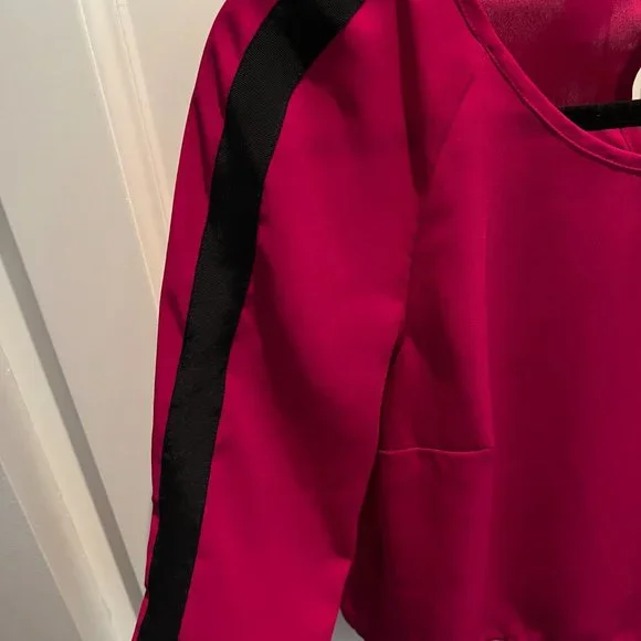 1.State Pink/Black blouse - Small - Picture 4 of 5